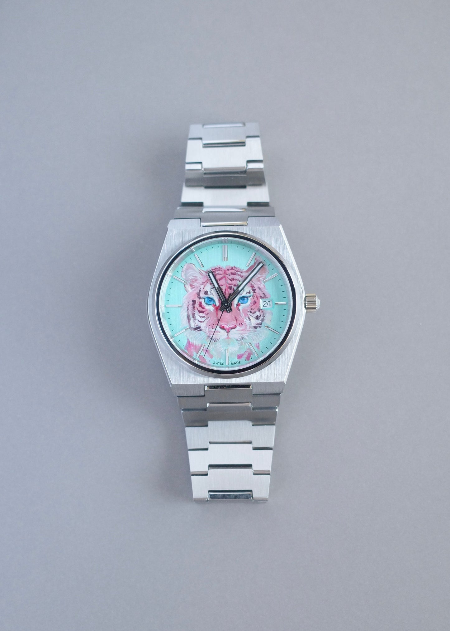 Wild Elegance Tiger Dial – Hand-Painted Edition